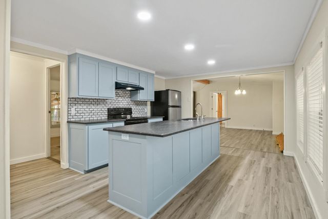 9810 N FM 161, Naples, TX 75568