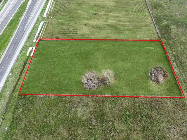 5885 Highway 90, Dayton, TX 77535