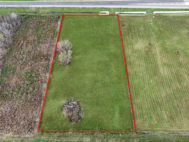 5885 Highway 90, Dayton, TX 77535