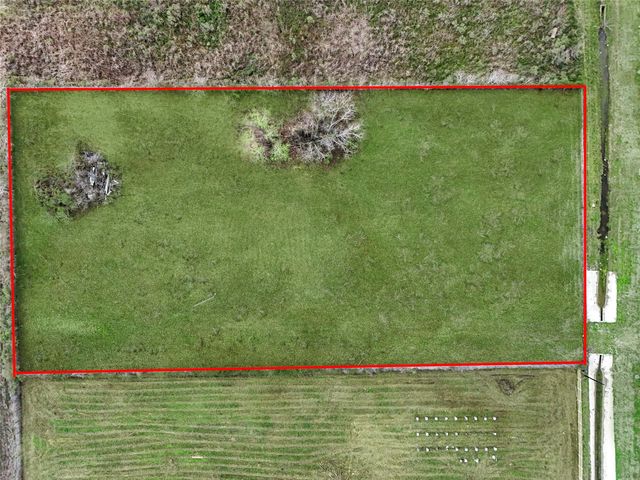 5885 Highway 90, Dayton, TX 77535