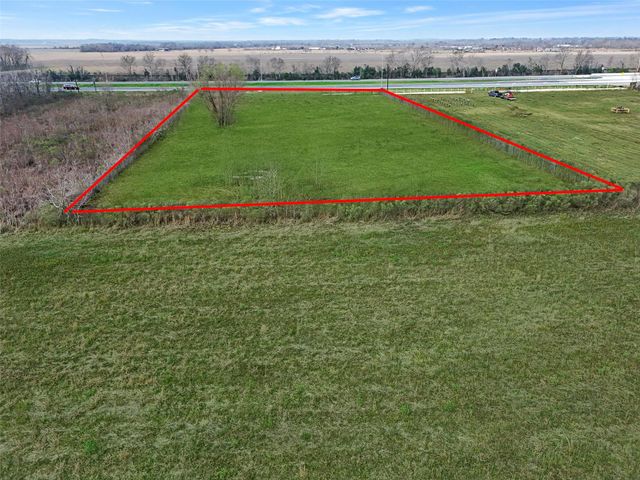 5885 Highway 90, Dayton, TX 77535