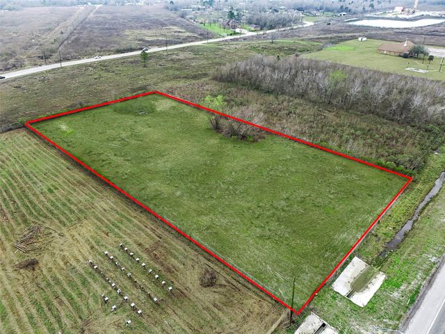 5885 Highway 90, Dayton, TX 77535