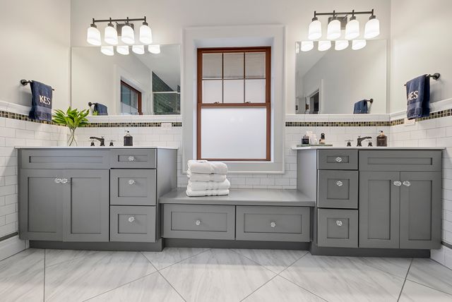 2138 W 109th Street, Chicago, IL 60643