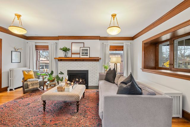 2138 W 109th Street, Chicago, IL 60643