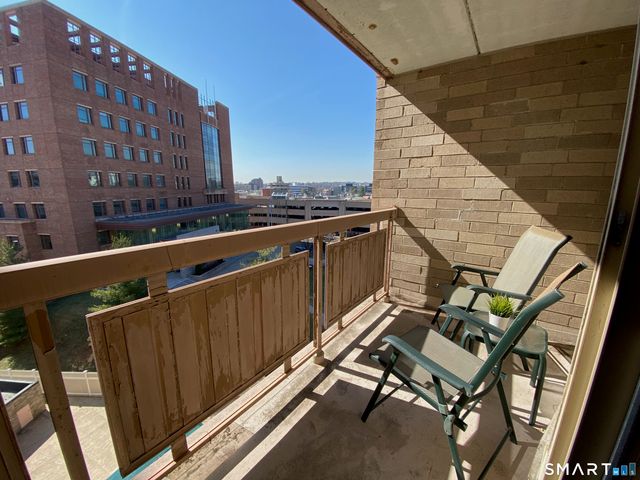 143 Hoyt Street APT 4K, Stamford, CT 06905