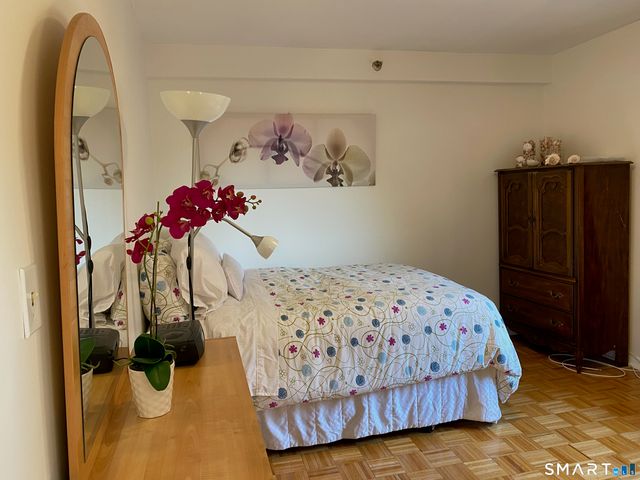 143 Hoyt Street APT 4K, Stamford, CT 06905