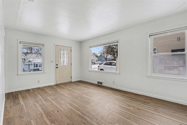 141 Wiltshire Avenue, Battle Creek, MI 49015