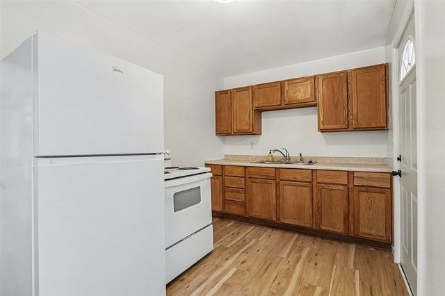 141 Wiltshire Avenue, Battle Creek, MI 49015