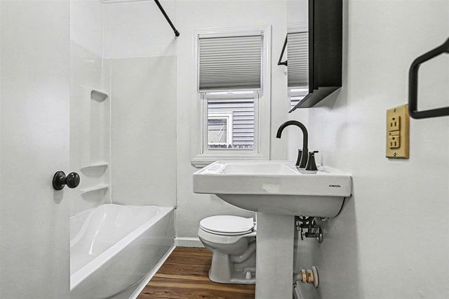 141 Wiltshire Avenue, Battle Creek, MI 49015