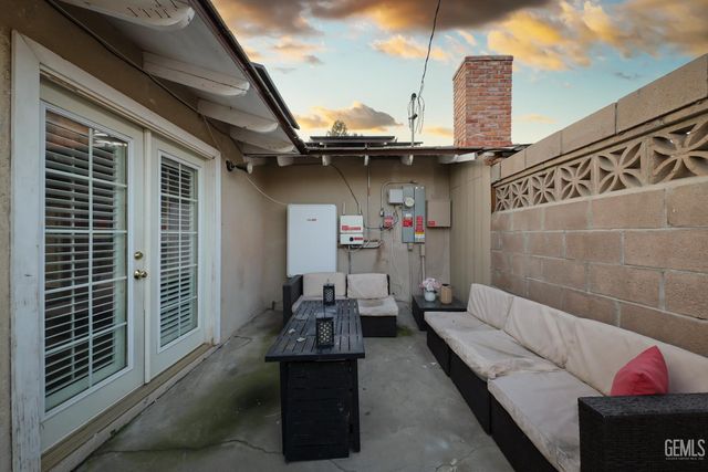 3531 Country Club Drive, Bakersfield, CA 93306