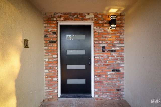 3531 Country Club Drive, Bakersfield, CA 93306