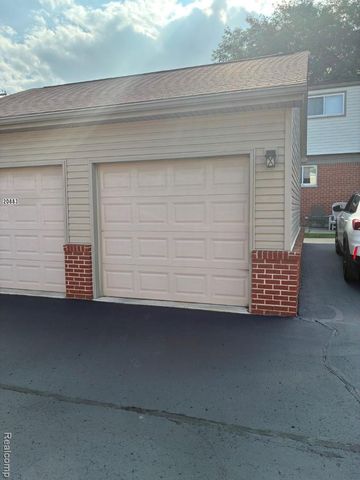 20887 Washington, Roseville, MI 48066