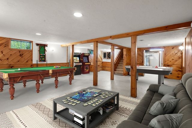 11 Grove Street, Wayland, MA 01778