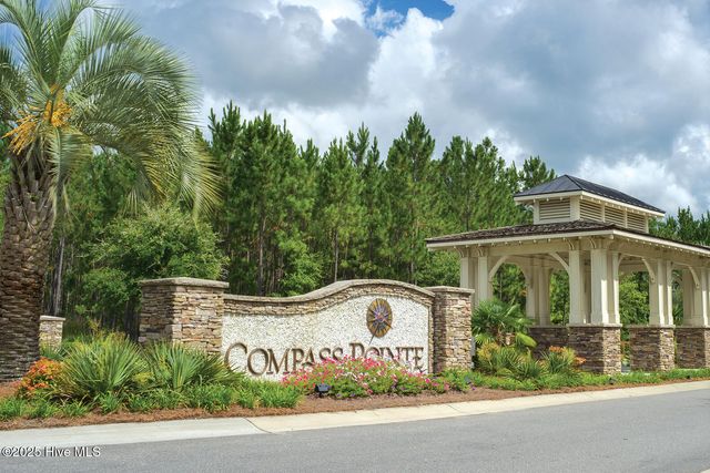 2572 E Timber Crest Drive NE, Leland, NC 28451