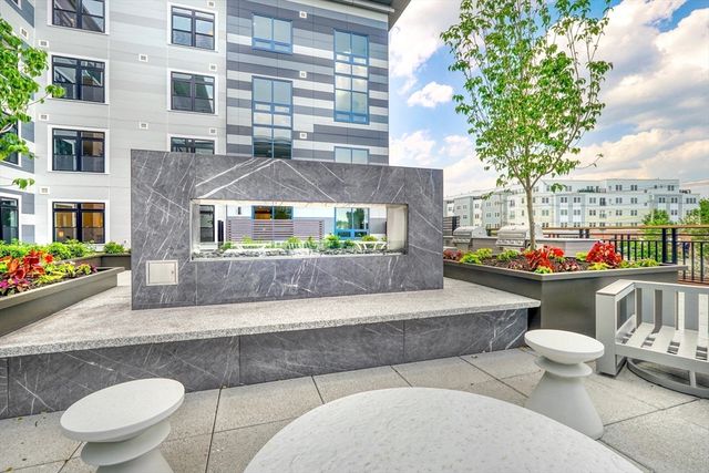 62 Foundry St 412, Wakefield, MA 01880