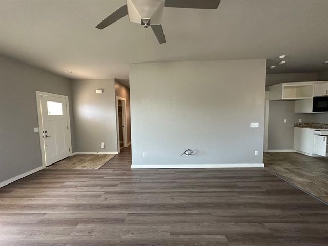 809 Lakeview Drive, Moore, OK 73160