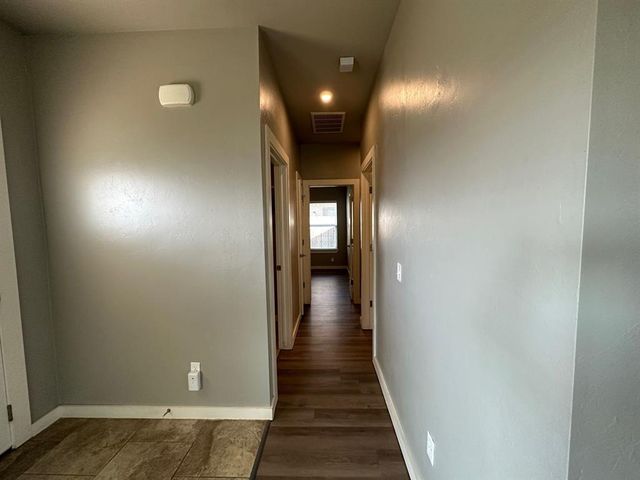 809 Lakeview Drive, Moore, OK 73160