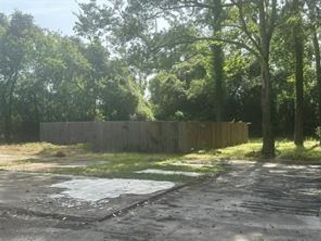 314 Forest Cove Drive, Houston, TX 77339
