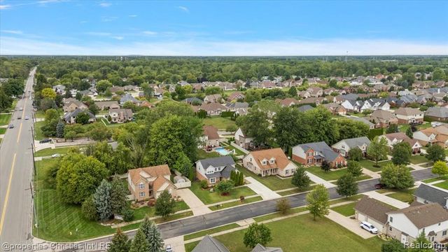 32916 Kelly Boulevard, Brownstown, MI 48173