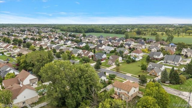 32916 Kelly Boulevard, Brownstown, MI 48173