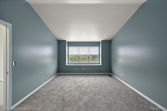 32916 Kelly Boulevard, Brownstown, MI 48173