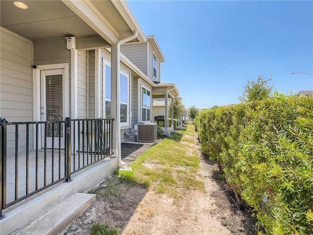 1802 Roseburg DR, Austin, TX 78754