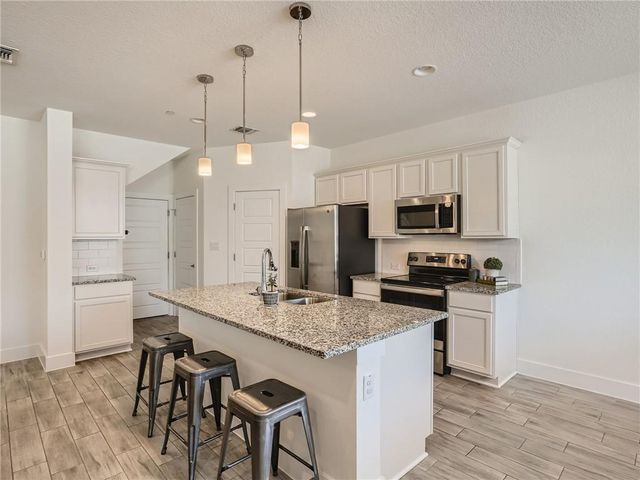 1802 Roseburg DR, Austin, TX 78754