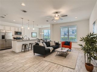 1802 Roseburg DR, Austin, TX 78754