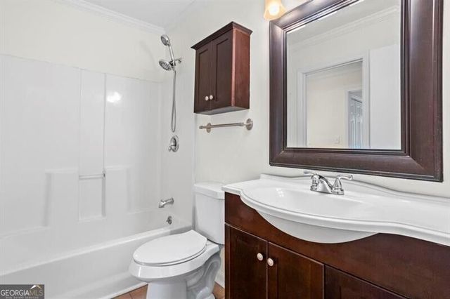 1021 Riverbend Club Drive SE, Atlanta, GA 30339