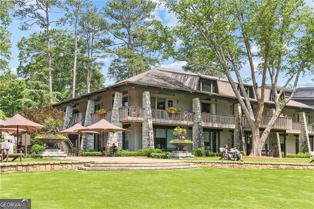 1021 Riverbend Club Drive SE, Atlanta, GA 30339
