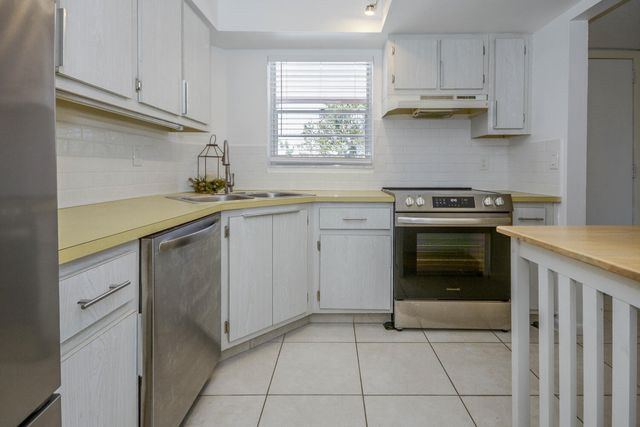 18081 SE Country Club Drive 26-256, Jupiter, FL 33469