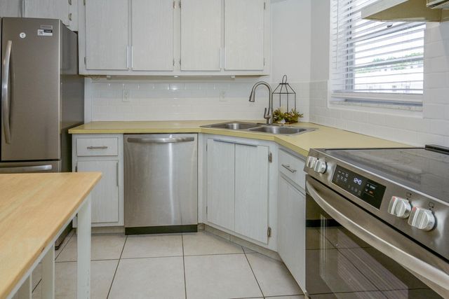18081 SE Country Club Drive 26-256, Jupiter, FL 33469
