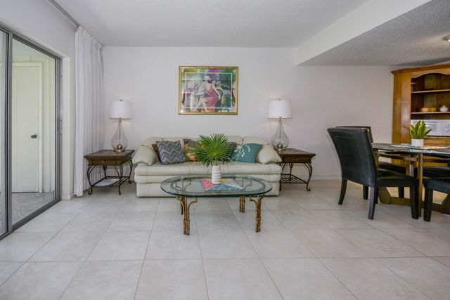18081 SE Country Club Drive 26-256, Jupiter, FL 33469