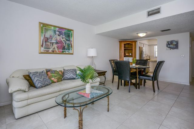 18081 SE Country Club Drive 26-256, Jupiter, FL 33469