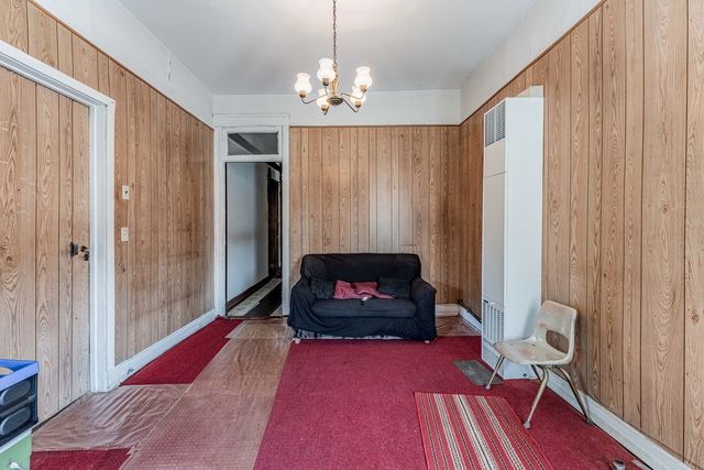 1627 N Kedzie Avenue, Chicago, IL 60647