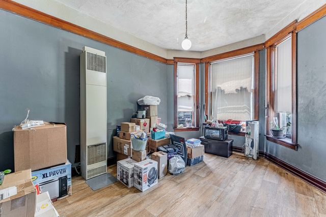 1627 N Kedzie Avenue, Chicago, IL 60647