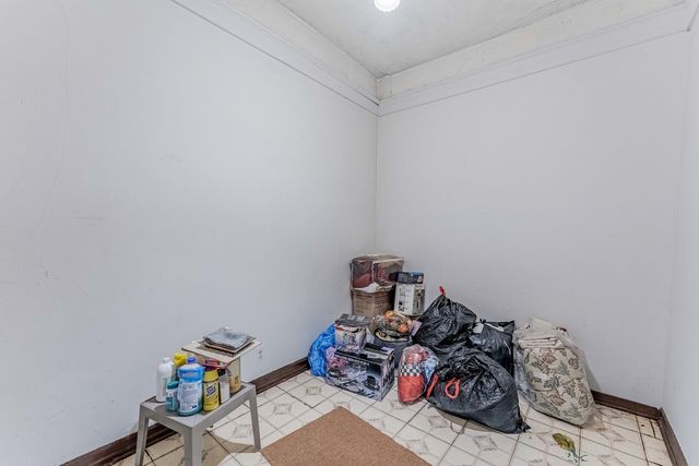 1627 N Kedzie Avenue, Chicago, IL 60647