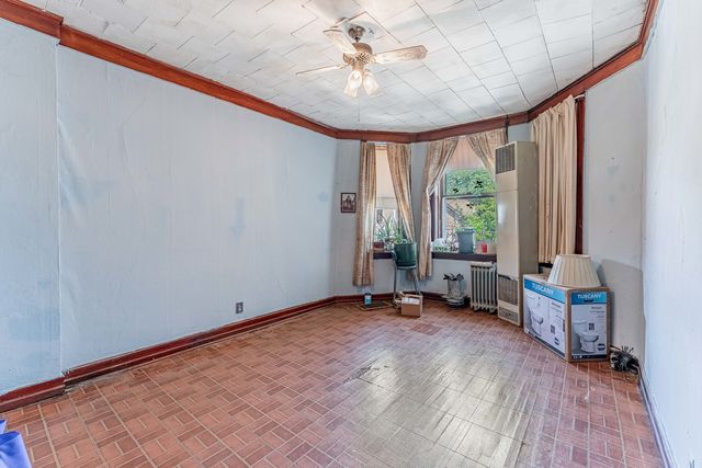 1627 N Kedzie Avenue, Chicago, IL 60647