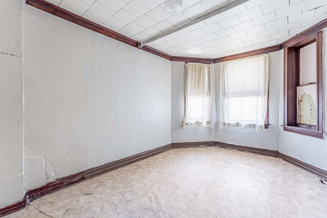 1627 N Kedzie Avenue, Chicago, IL 60647