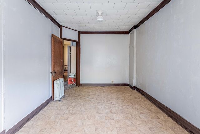 1627 N Kedzie Avenue, Chicago, IL 60647