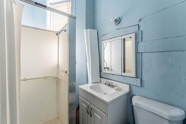 1627 N Kedzie Avenue, Chicago, IL 60647