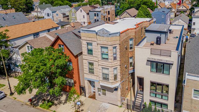 1627 N Kedzie Avenue, Chicago, IL 60647