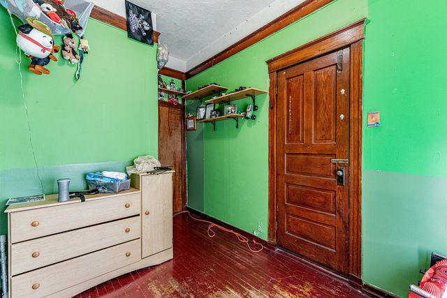 1627 N Kedzie Avenue, Chicago, IL 60647