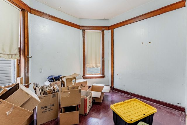 1627 N Kedzie Avenue, Chicago, IL 60647