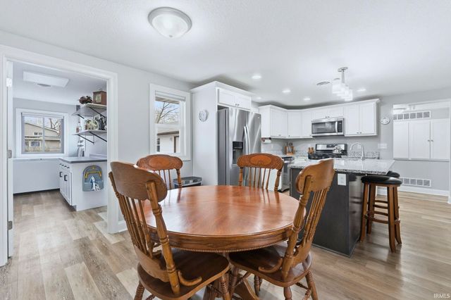 241 Twillo Run Drive, New Haven, IN 46774