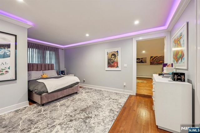 26 Bayberry Drive, Saddle River, NJ 07458