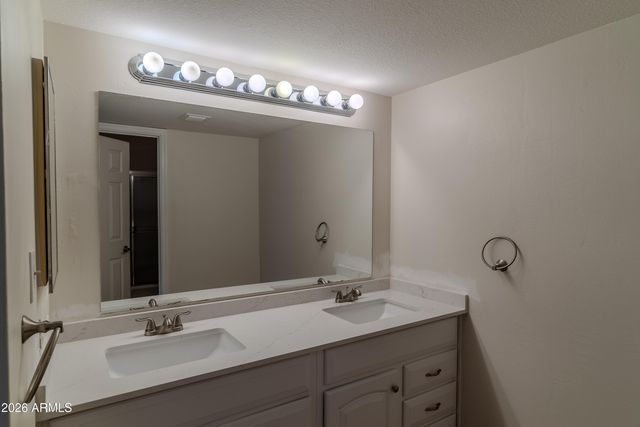 9450 N 94TH Place 214, Scottsdale, AZ 85258