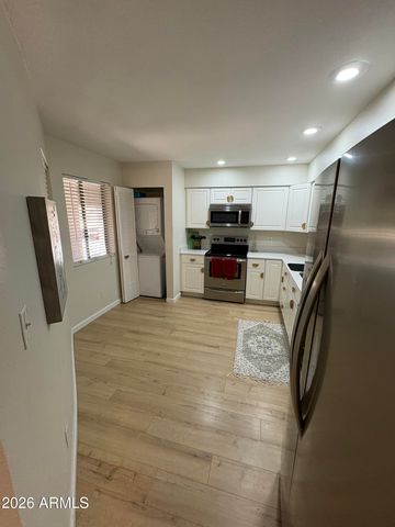 9450 N 94TH Place 214, Scottsdale, AZ 85258