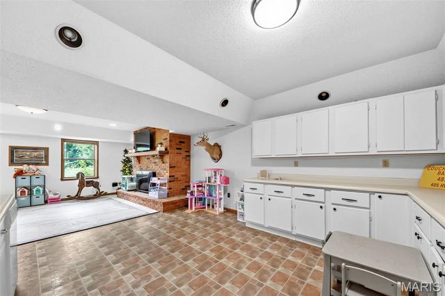 70 Hartley Lane, Elsberry, MO 63343