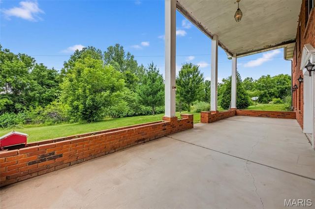 70 Hartley Lane, Elsberry, MO 63343